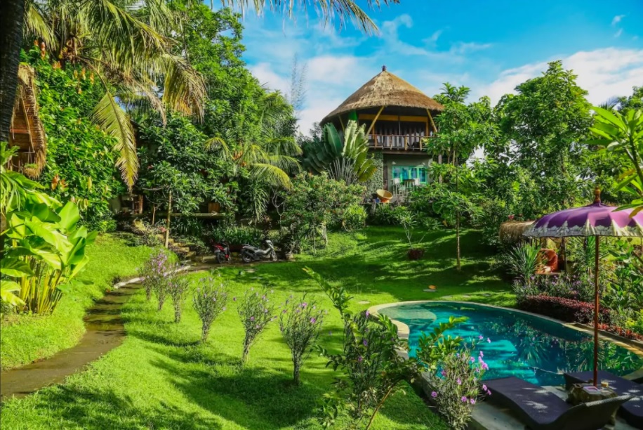 boomhuis in bali