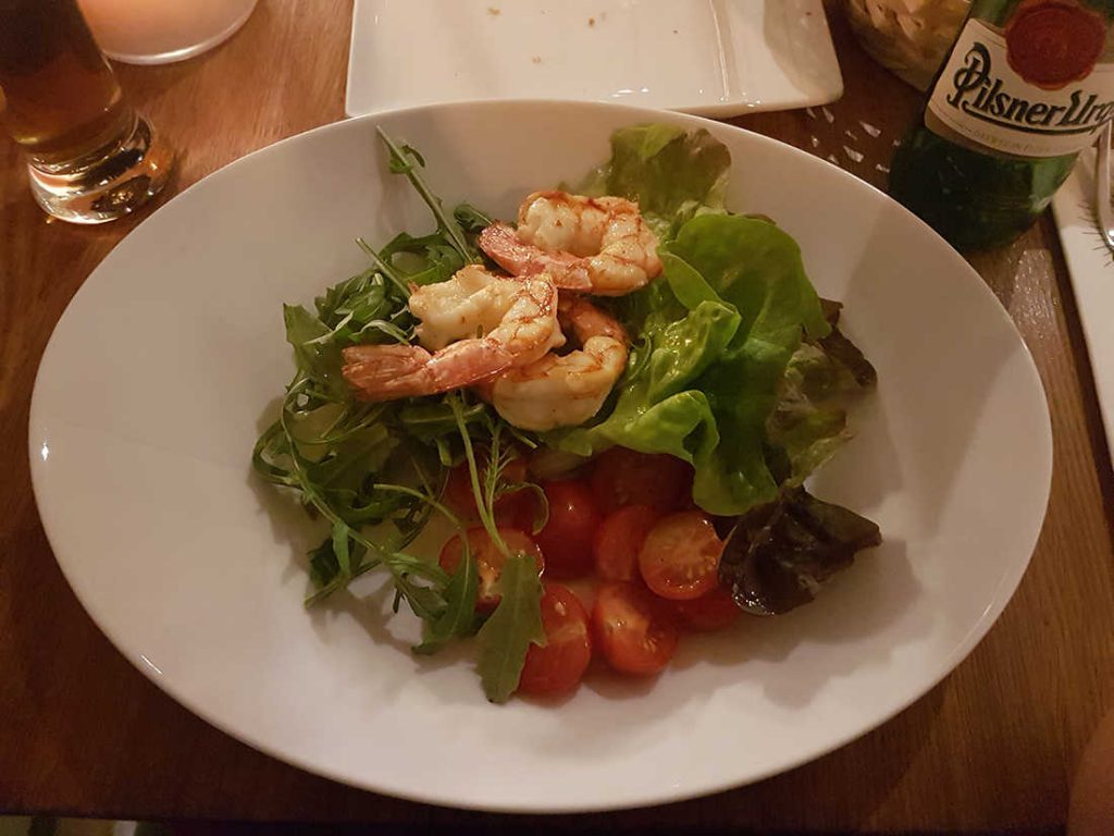 restaurants-in-praag-voorgerecht-salade